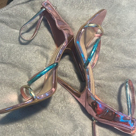 Sandals - Picture 3 of 5